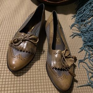 Etienne Aigner, Women’s, Wing Tip, Flats